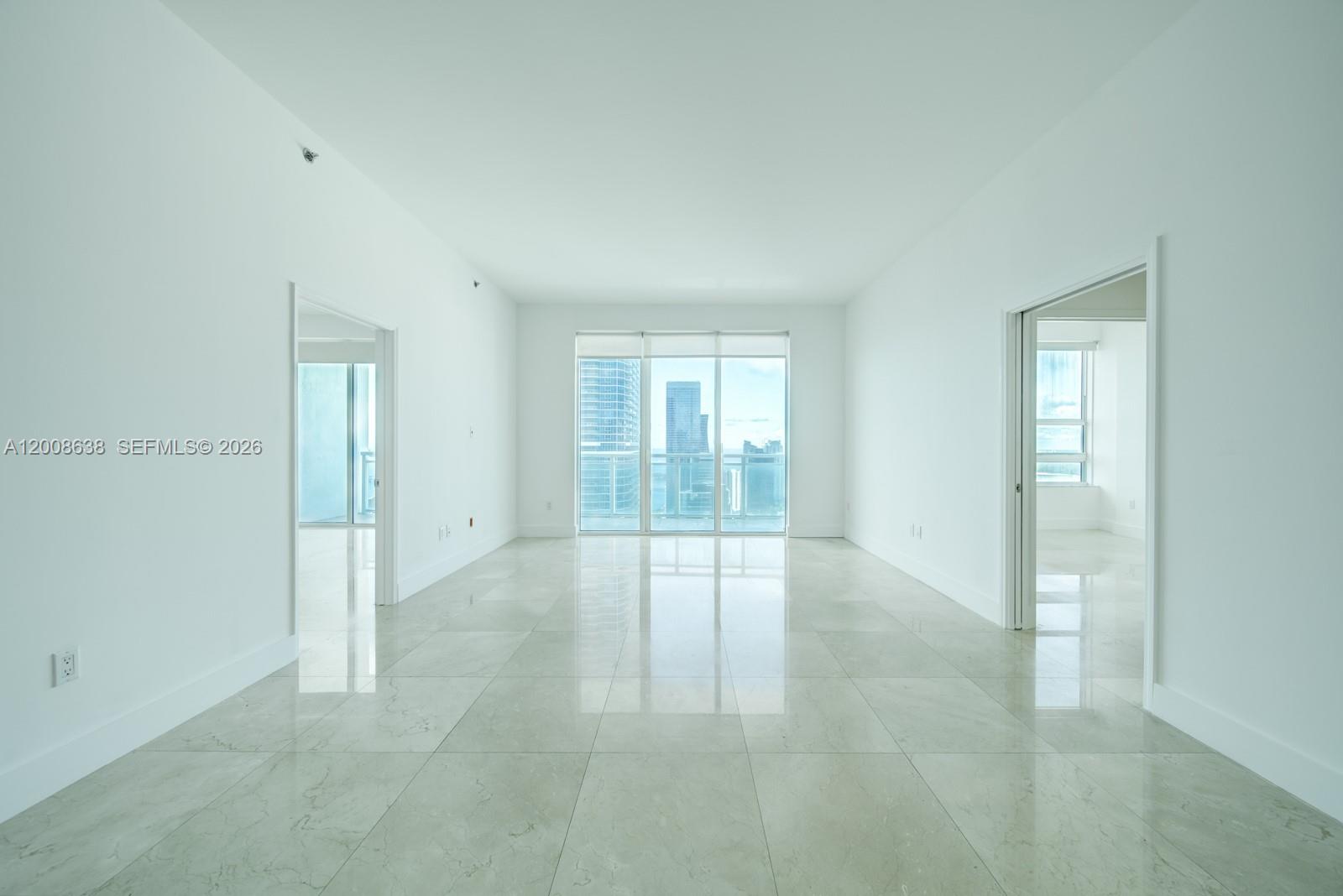 950 Brickell Bay Dr #4805, Miami FL 33131