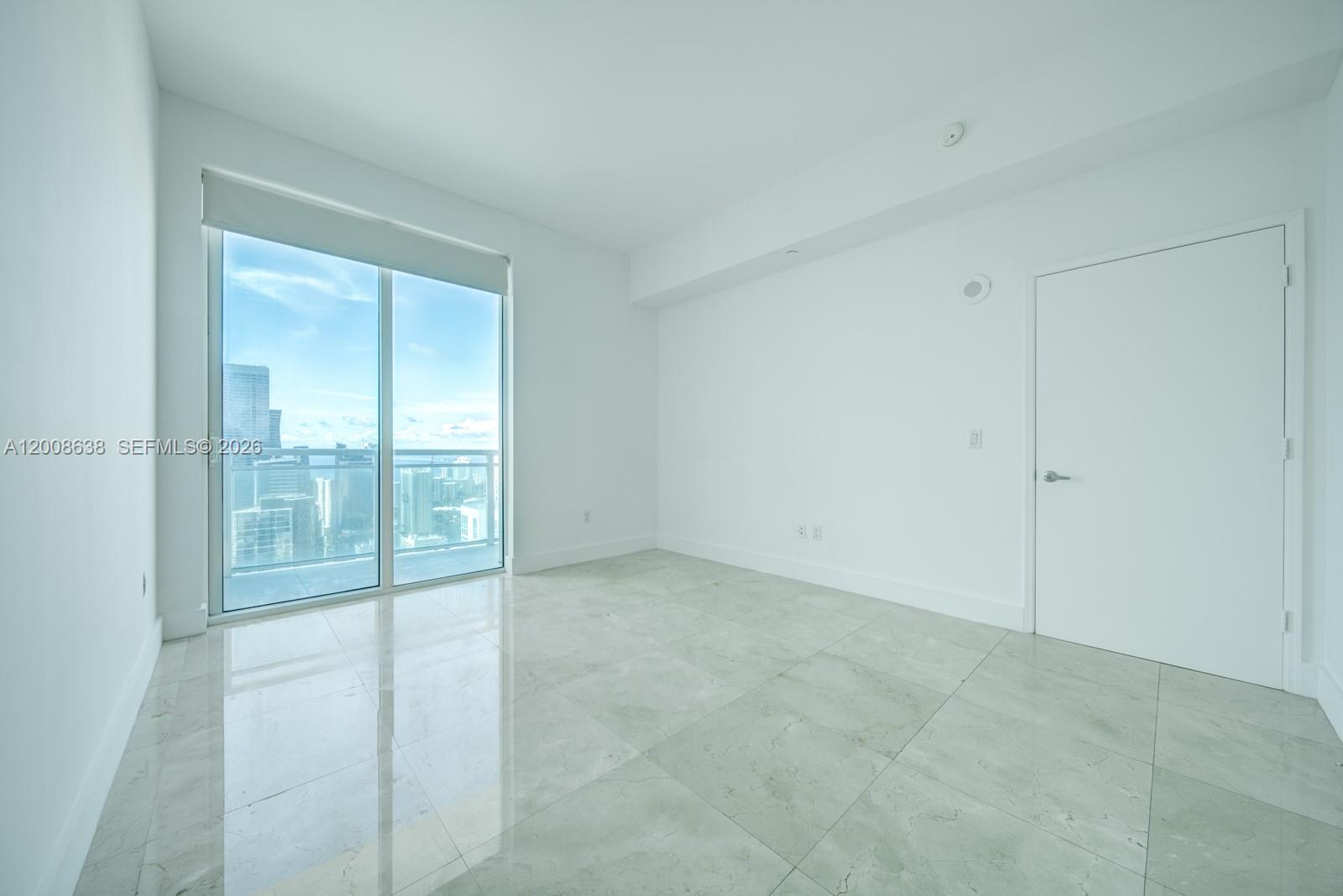 950 Brickell Bay Dr #4805, Miami FL 33131