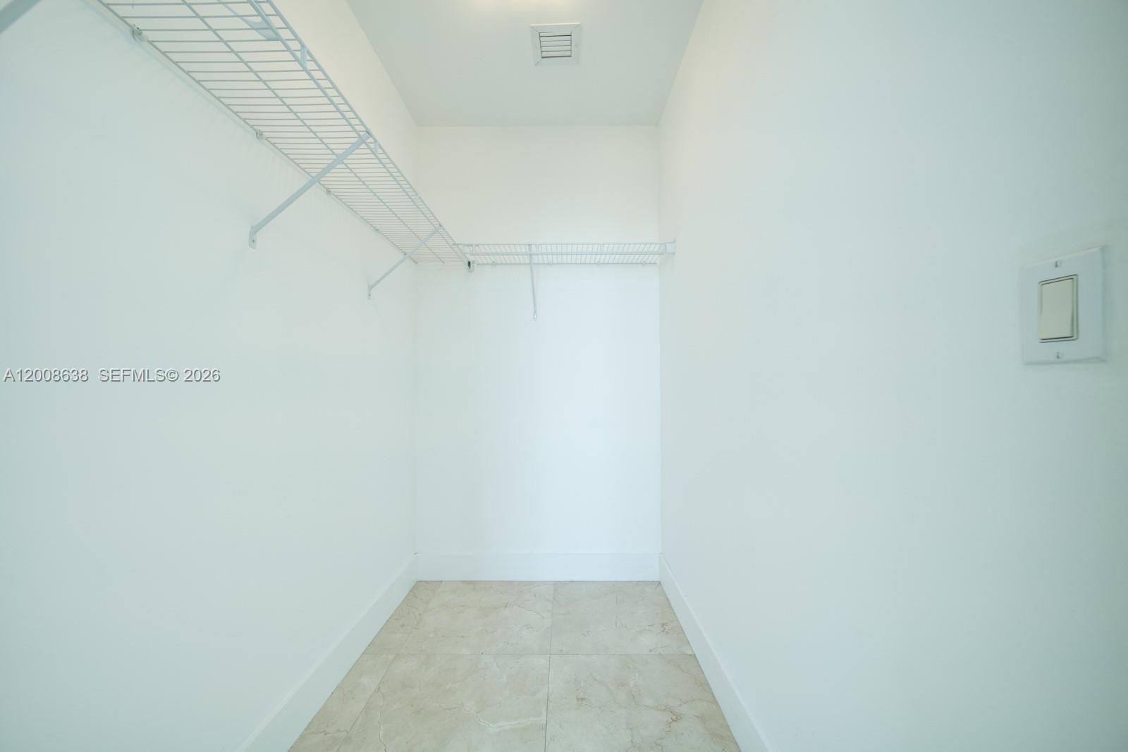 950 Brickell Bay Dr #4805, Miami FL 33131