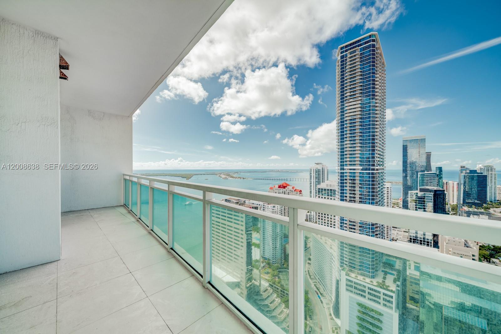 950 Brickell Bay Dr #4805, Miami FL 33131