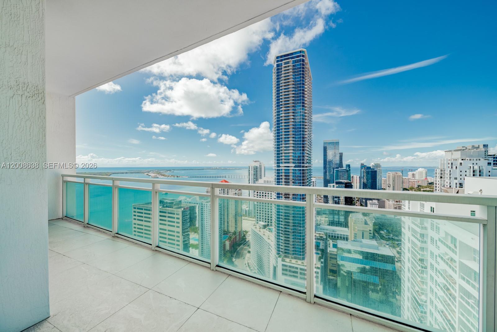 950 Brickell Bay Dr #4805, Miami FL 33131