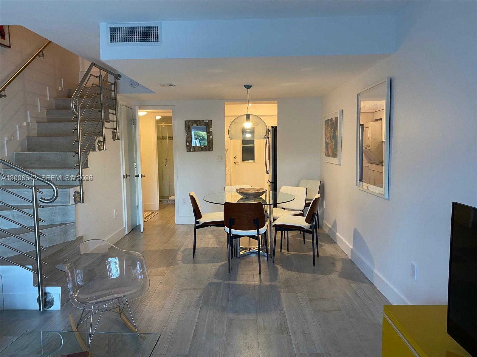 881 Ocean Dr #TH12, Key Biscayne FL 33149