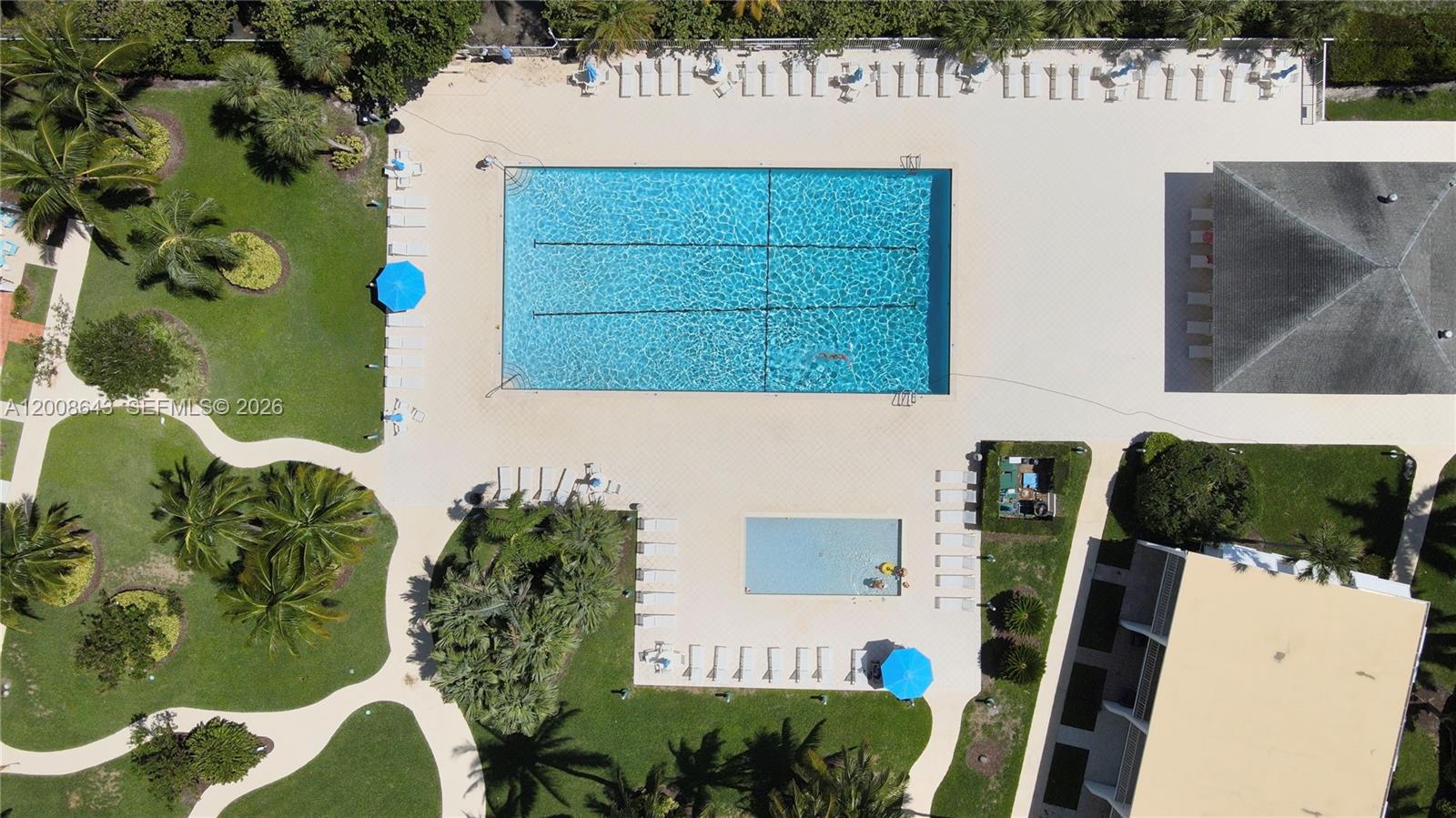 881 Ocean Dr #TH12, Key Biscayne FL 33149