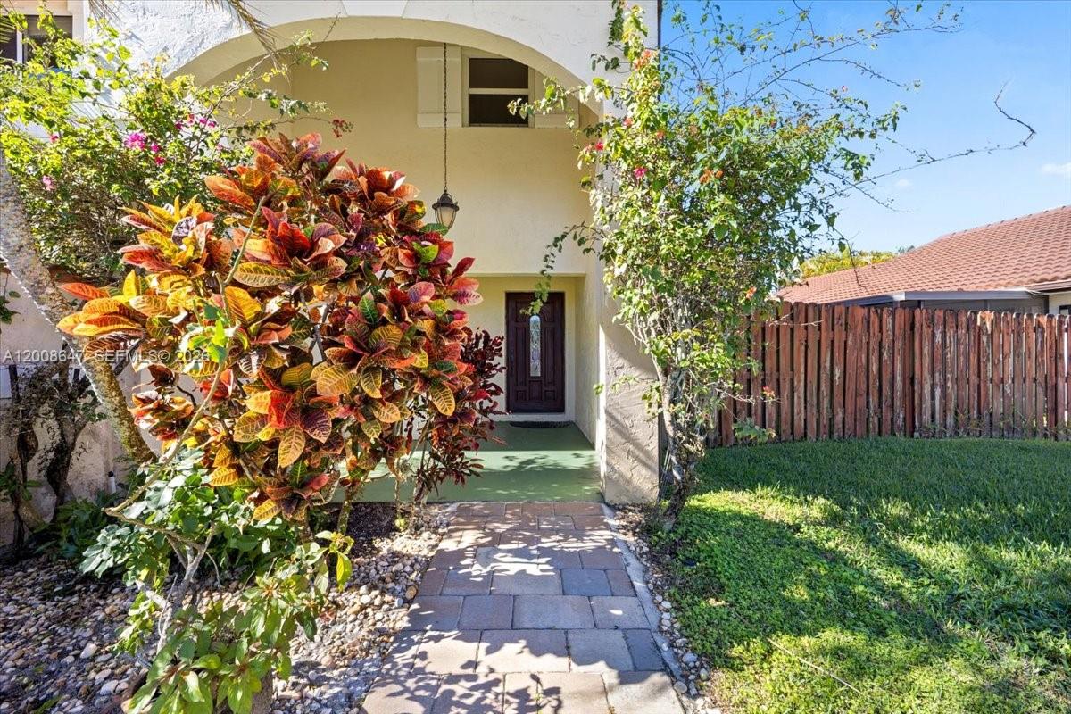 2560 Bass Way #2560, Cooper City FL 33026