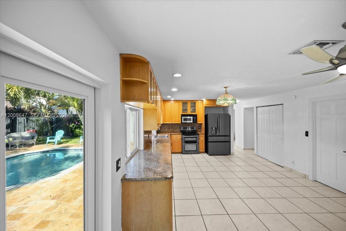 2560 Bass Way #2560, Cooper City FL 33026
