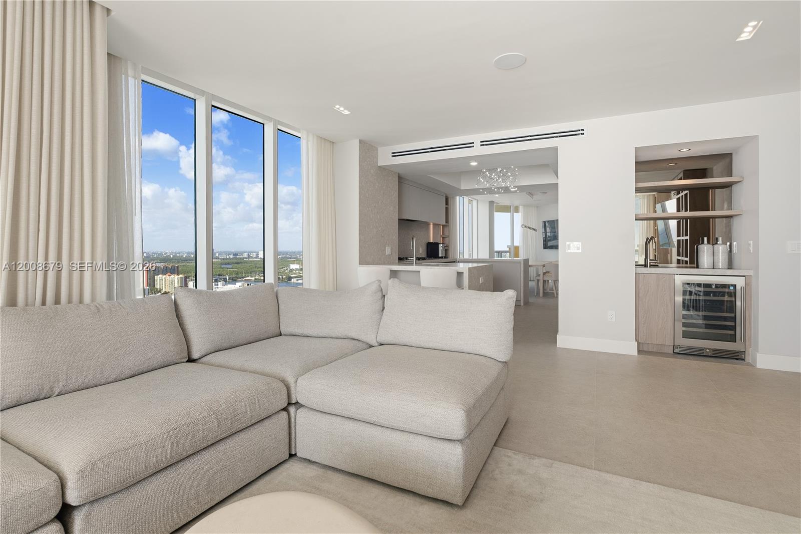 17875 Collins Ave #3906, Sunny Isles Beach FL 33160