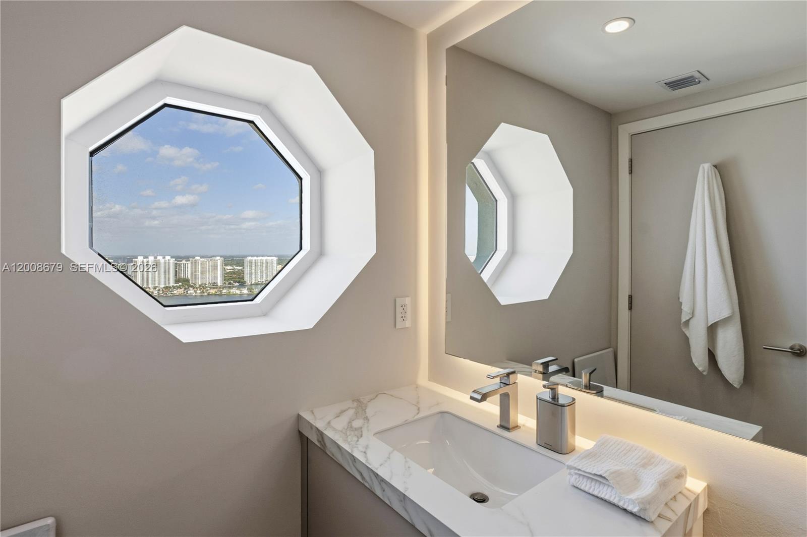17875 Collins Ave #3906, Sunny Isles Beach FL 33160