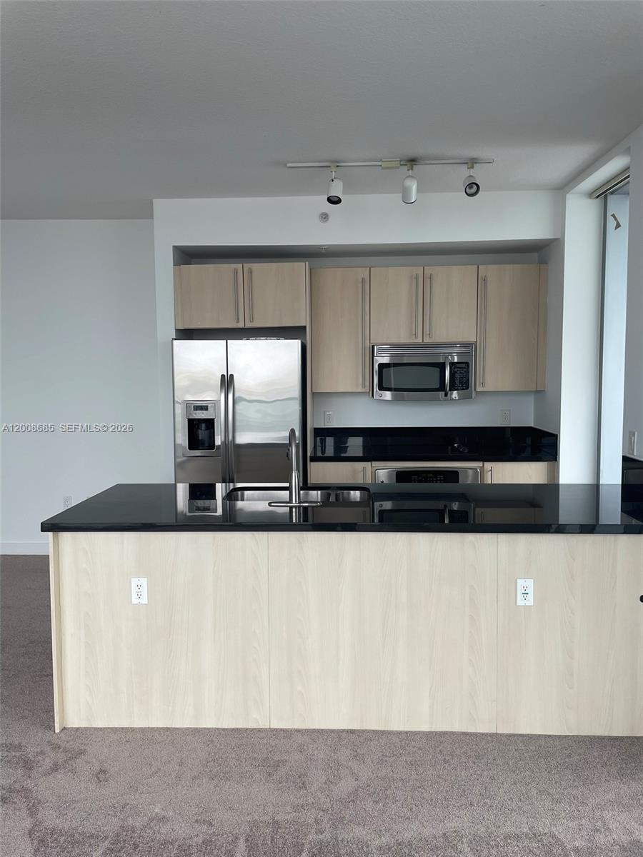 79 SW 12th St #1601-S, Miami FL 33130
