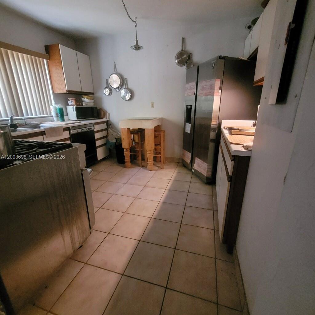 8339 SW 112th St, Miami FL 33156