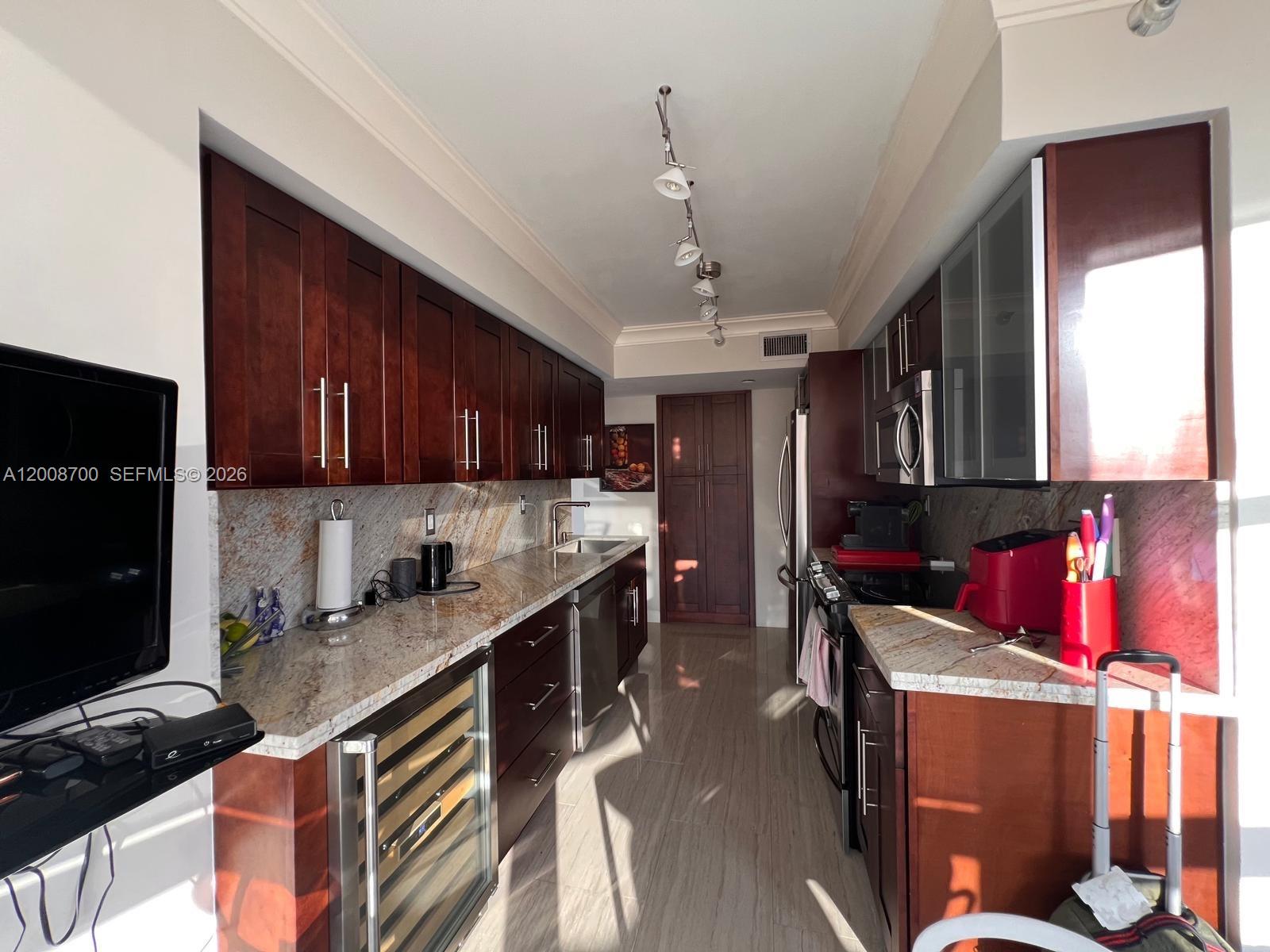 3530 Mystic Pointe Dr #1605, Aventura FL 33180
