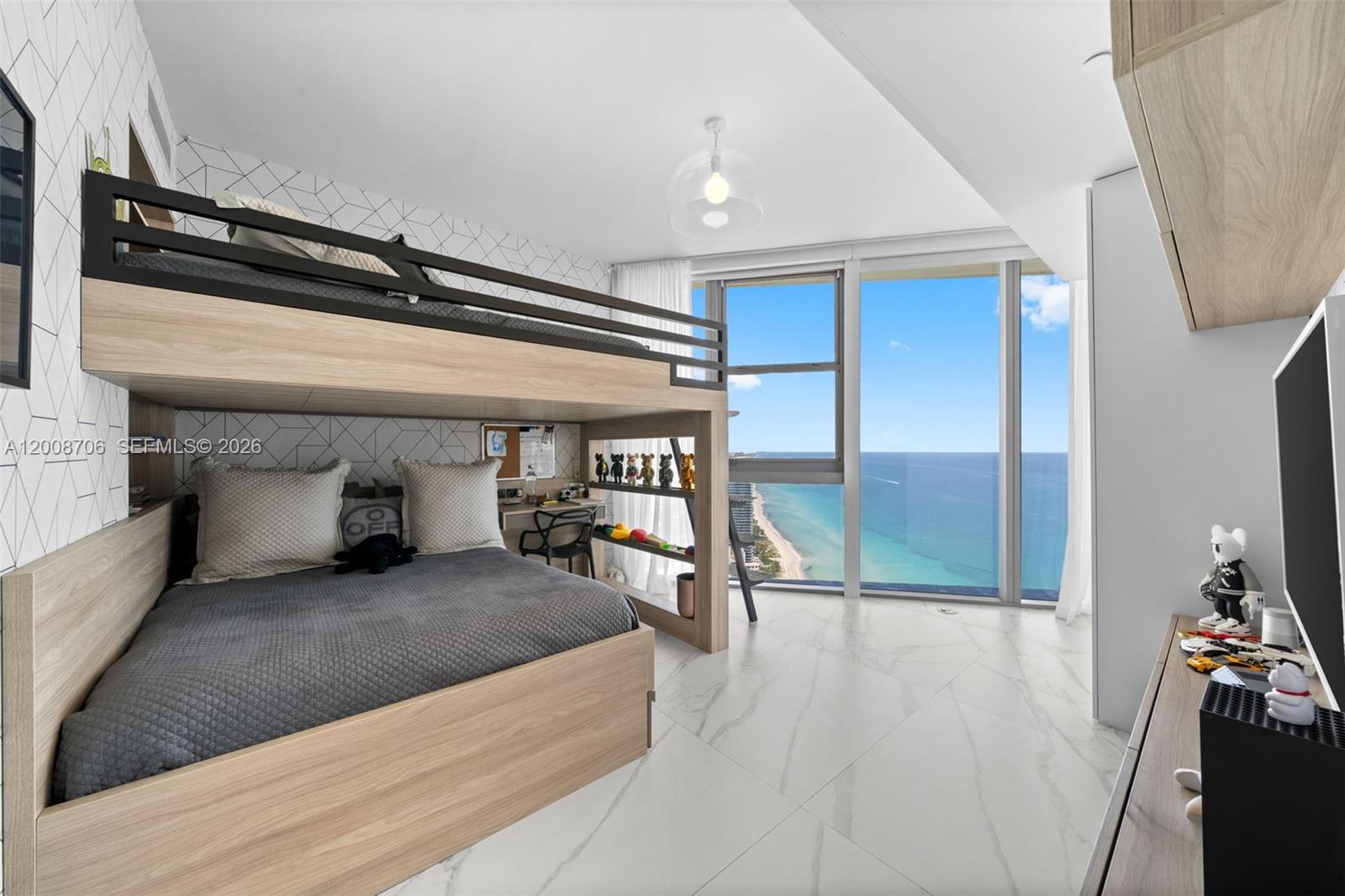 18975 Collins Ave #5200, Sunny Isles Beach FL 33160