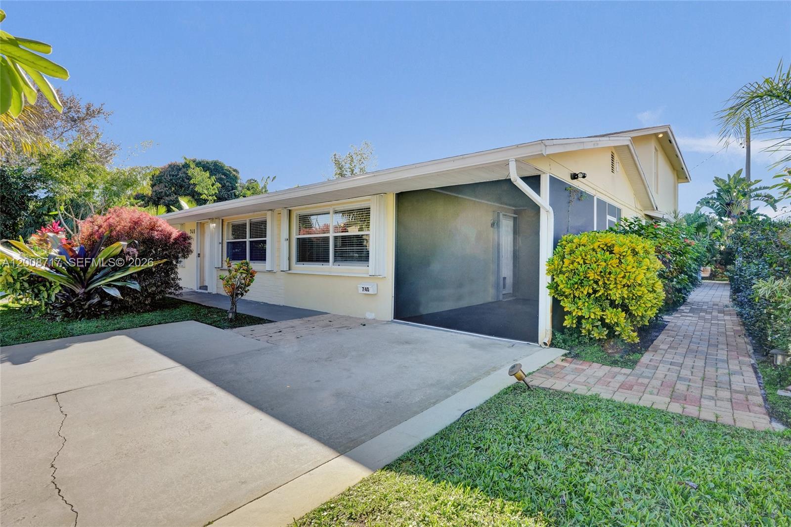 740 Buttonwood Rd #740, North Palm Beach FL 33408