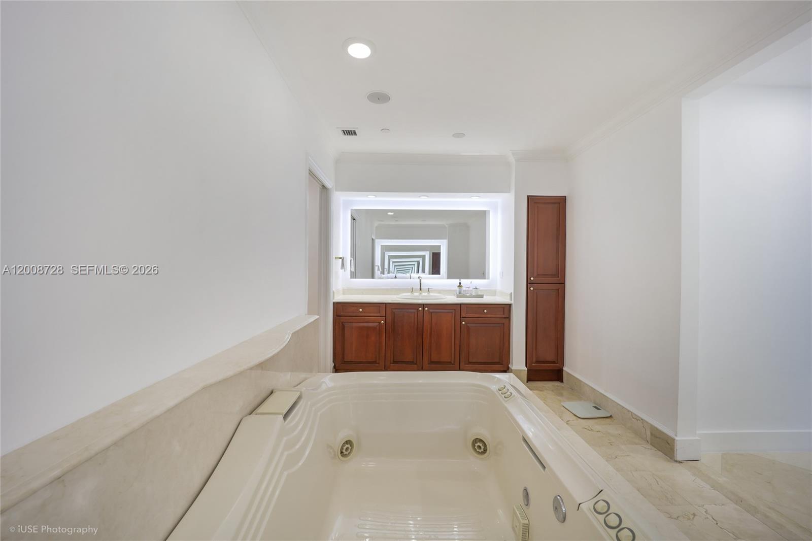 3400 SW 27th Ave #2202, Miami FL 33133