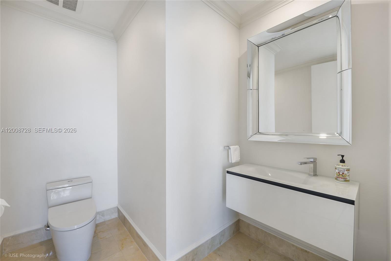 3400 SW 27th Ave #2202, Miami FL 33133