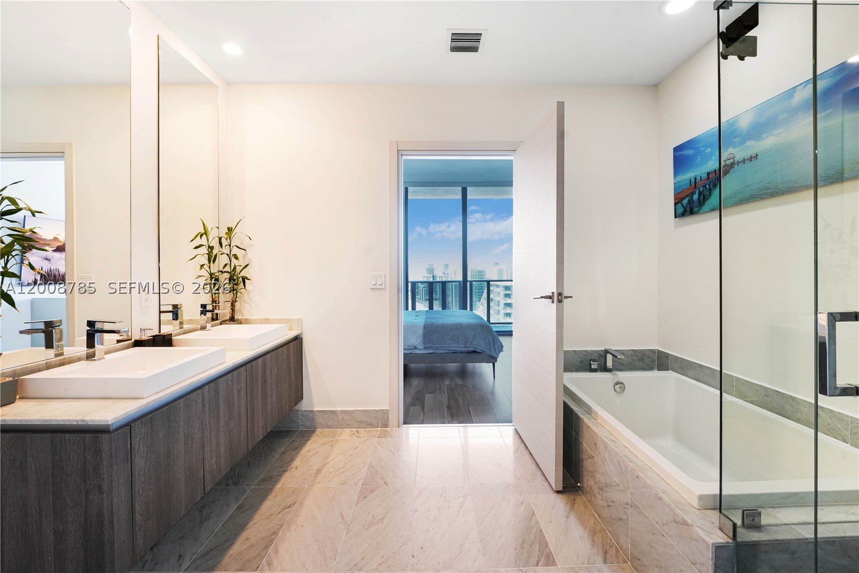 801 S Miami Ave #5206, Miami FL 33130