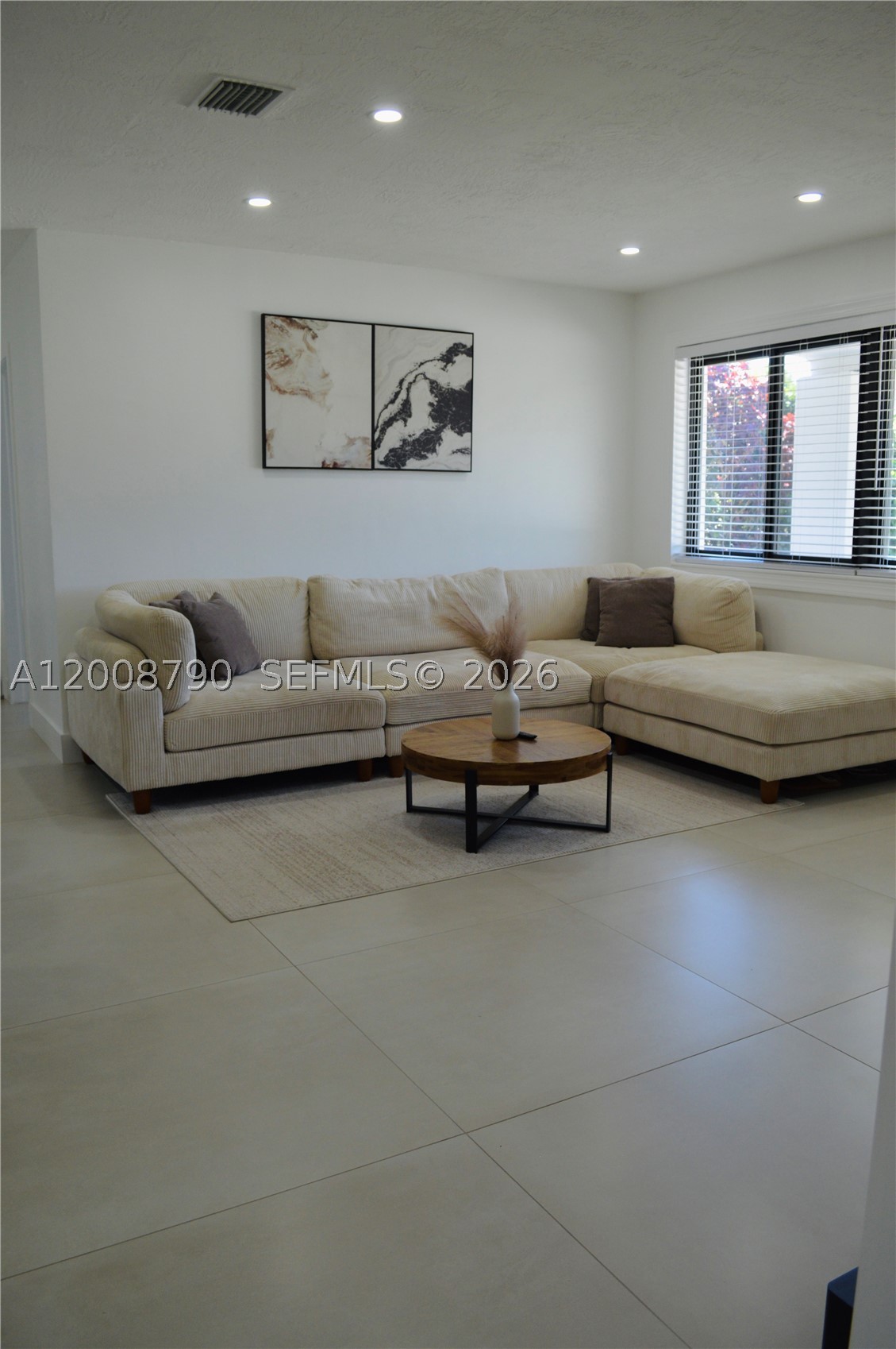 1524 NE 14th Ter, Fort Lauderdale FL 33304