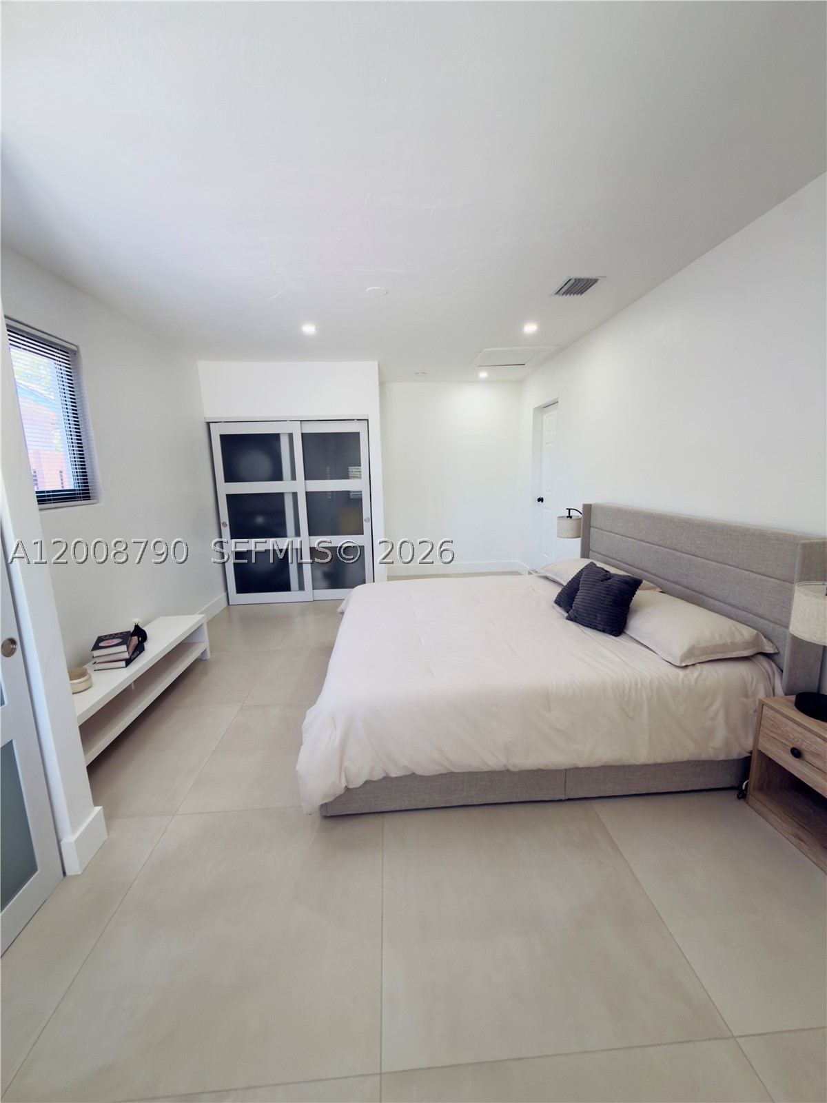 1524 NE 14th Ter, Fort Lauderdale FL 33304