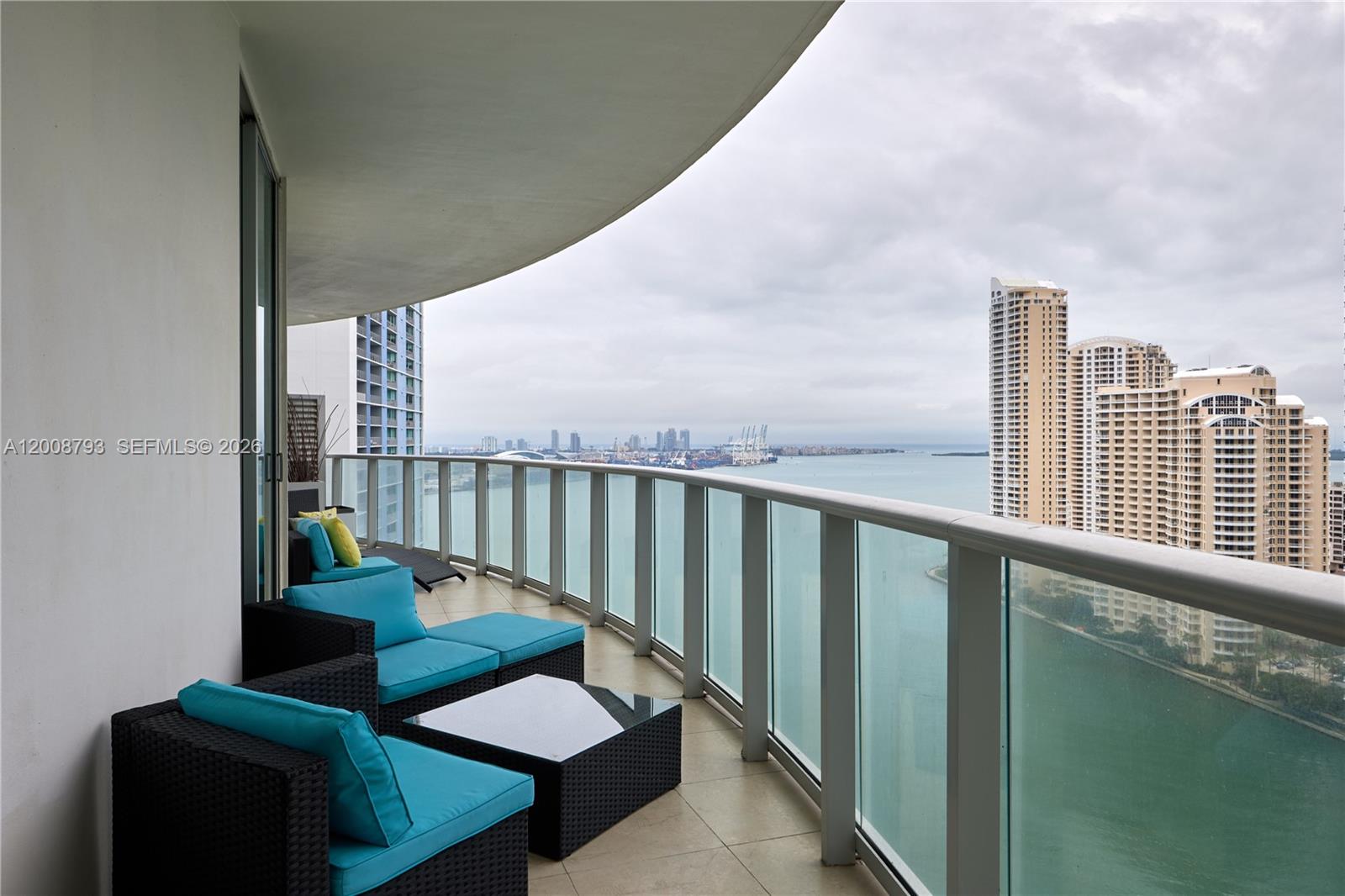 300 S Biscayne Blvd #T-2108, Miami FL 33131