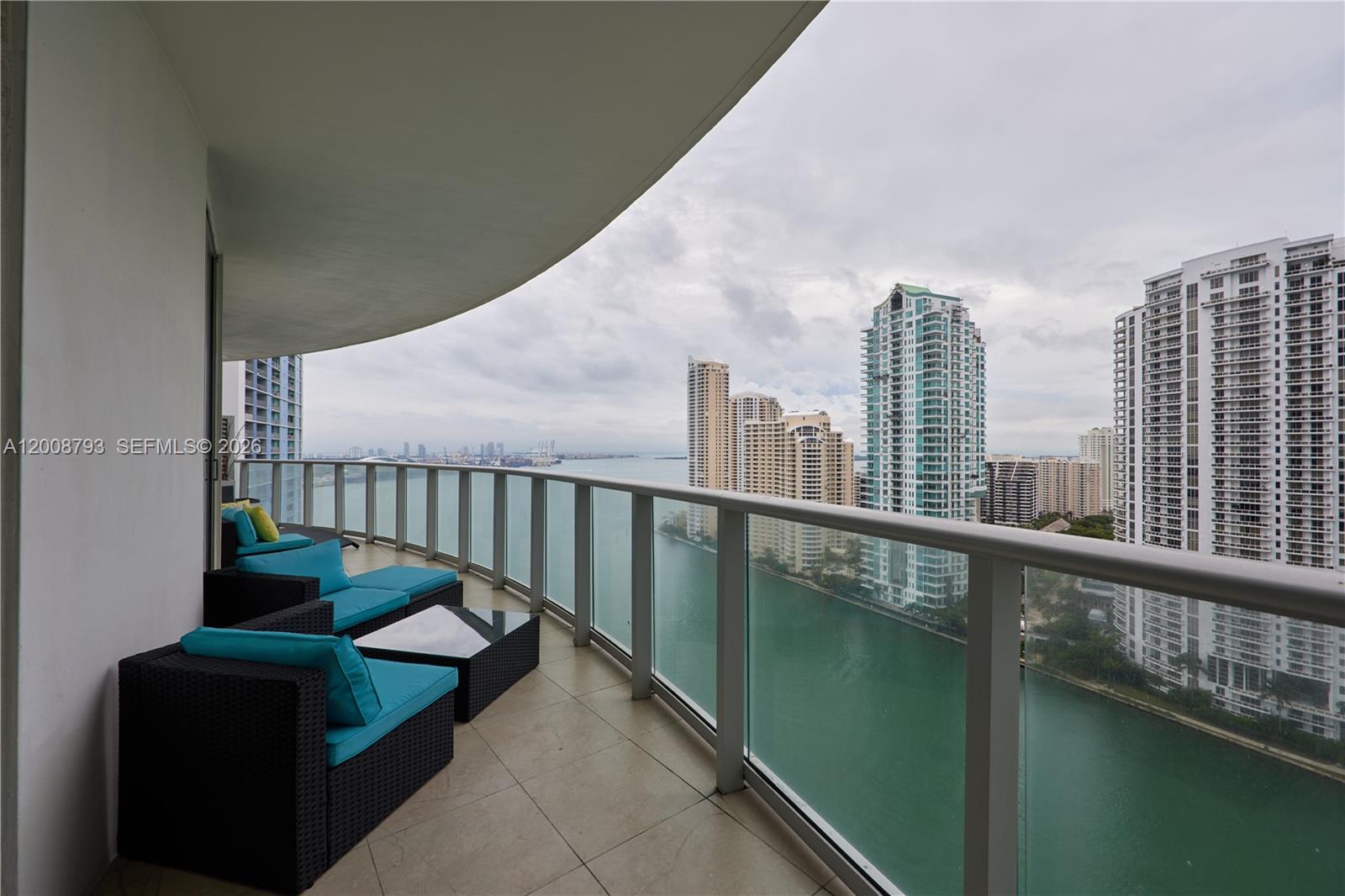 300 S Biscayne Blvd #T-2108, Miami FL 33131