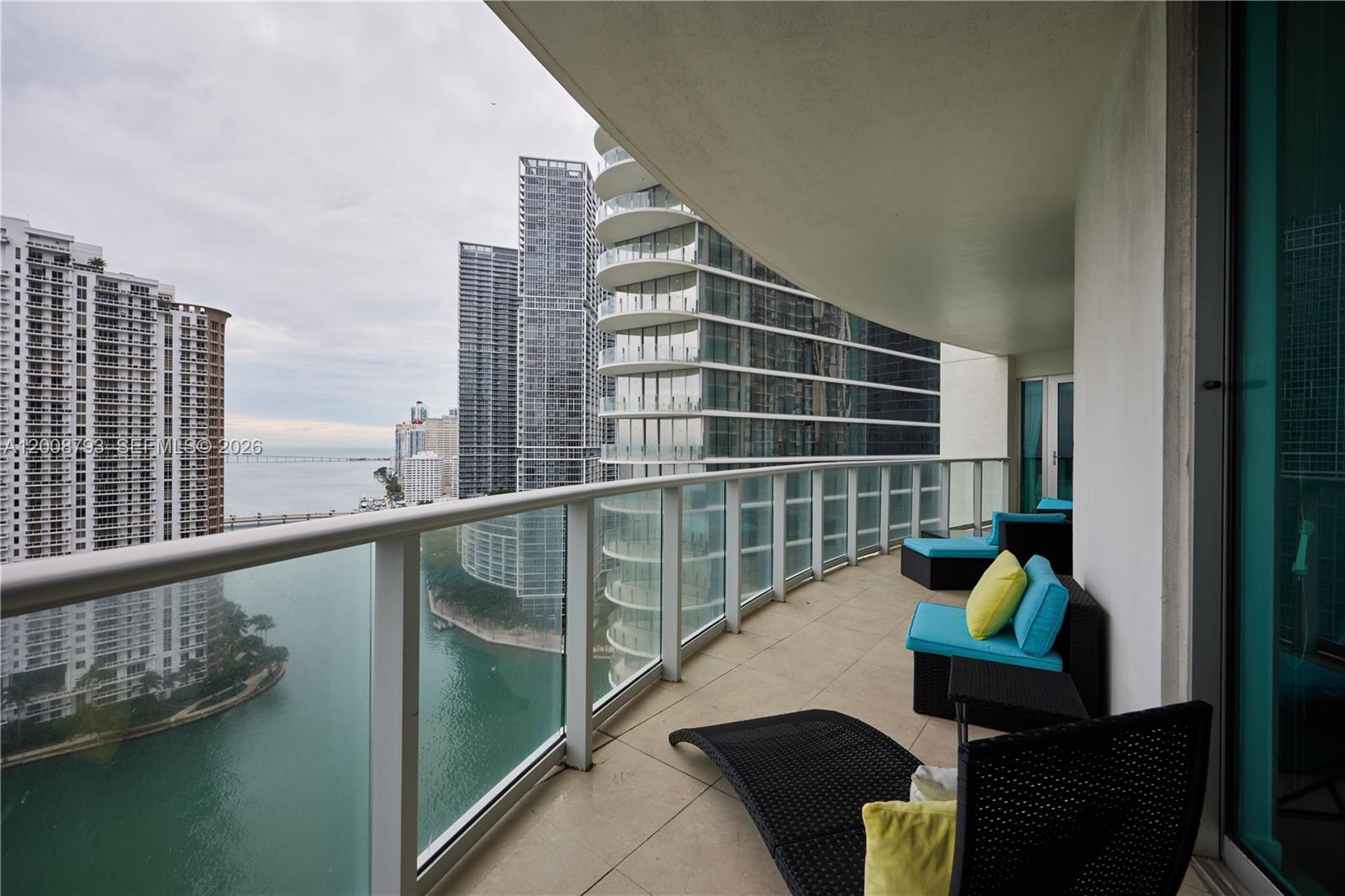 300 S Biscayne Blvd #T-2108, Miami FL 33131