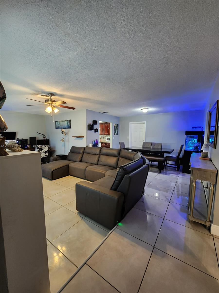 3381 NW 33rd Ct, Lauderdale Lakes FL 33309