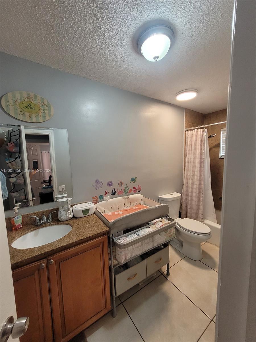 3381 NW 33rd Ct, Lauderdale Lakes FL 33309
