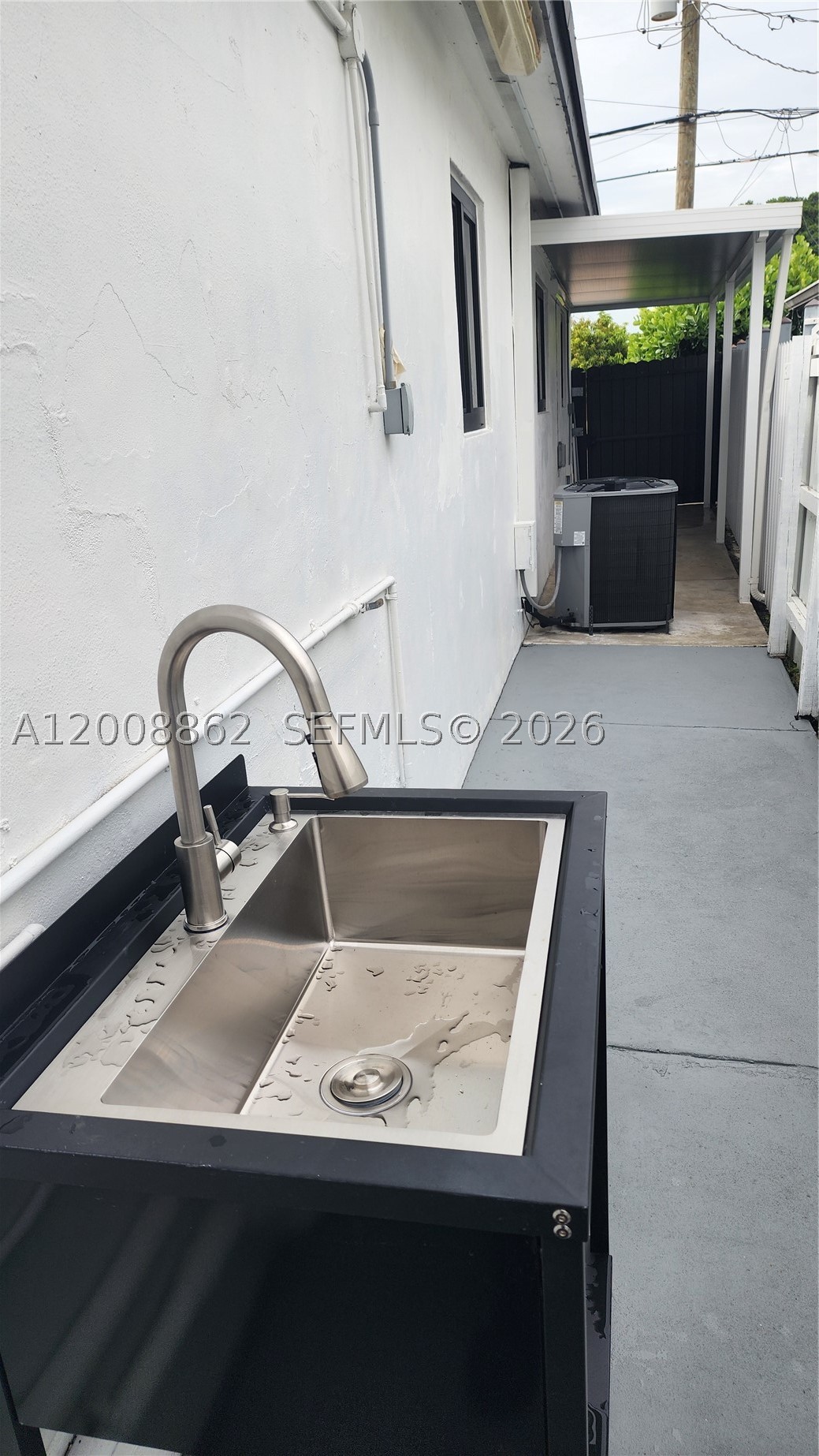 8701 SW 36th St, Miami FL 33165