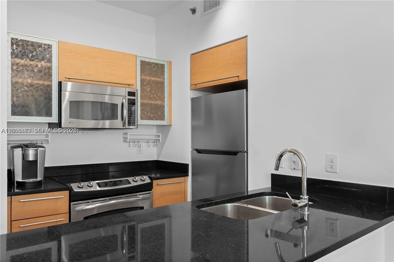 950 Brickell Bay Dr #501, Miami FL 33131