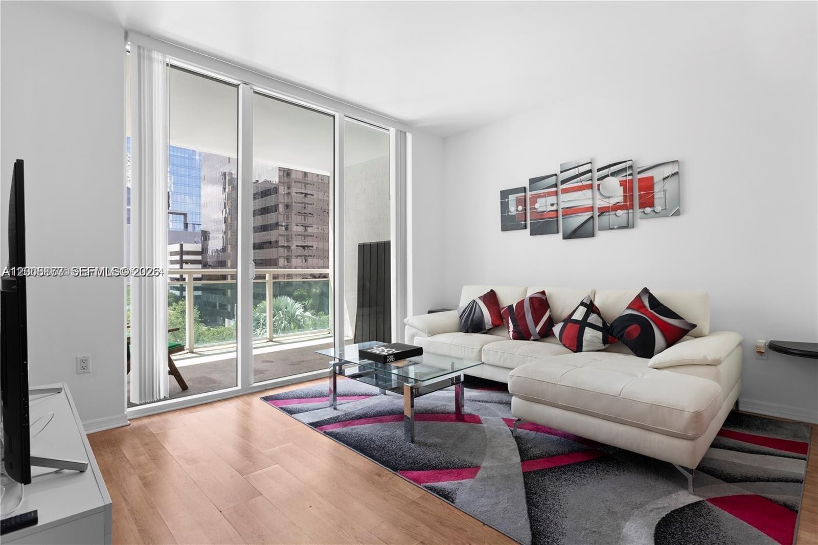 950 Brickell Bay Dr #501, Miami FL 33131