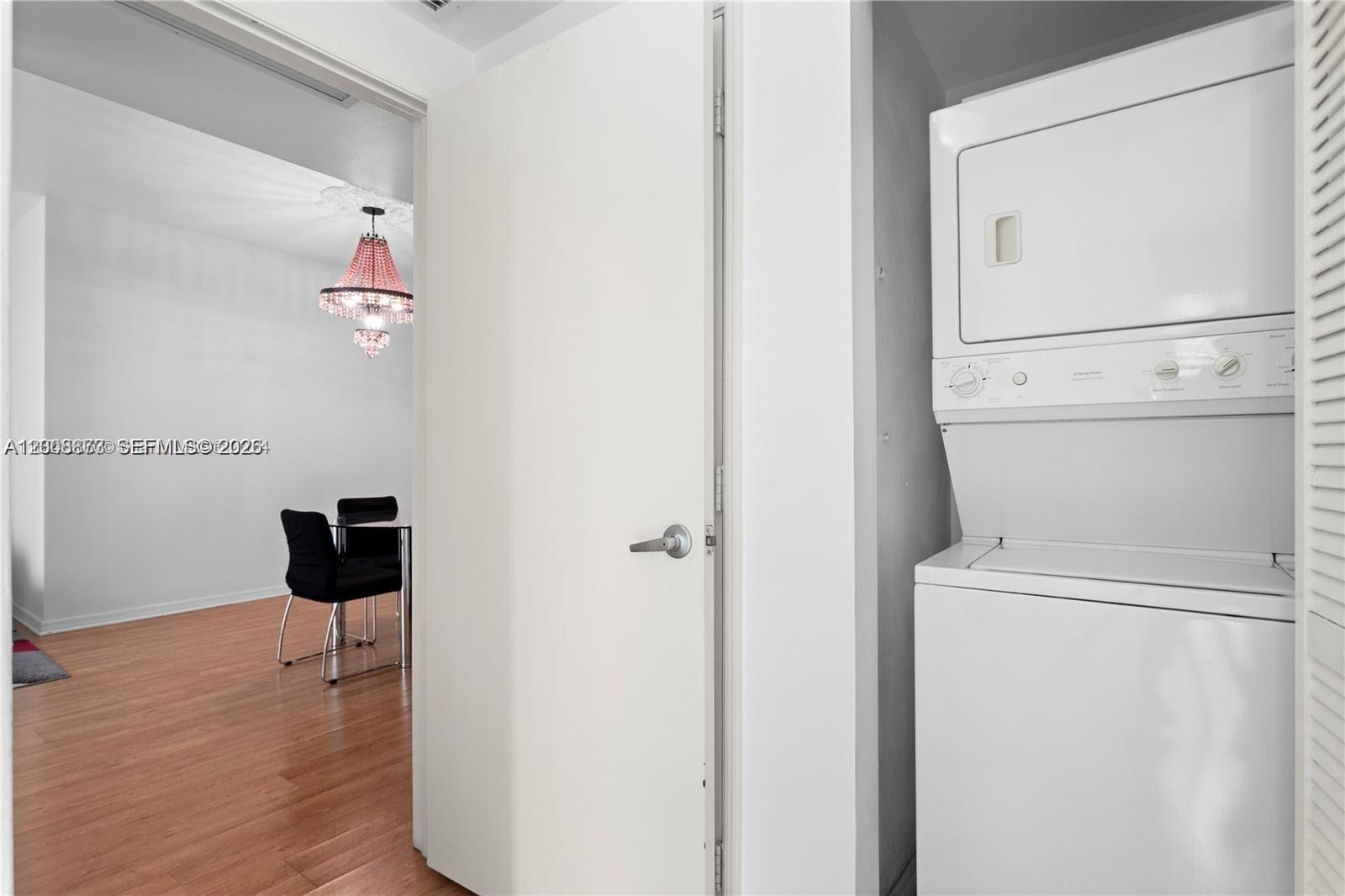 950 Brickell Bay Dr #501, Miami FL 33131