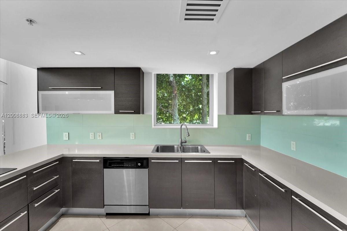 7928 East Drive #106, North Bay Village FL 33141