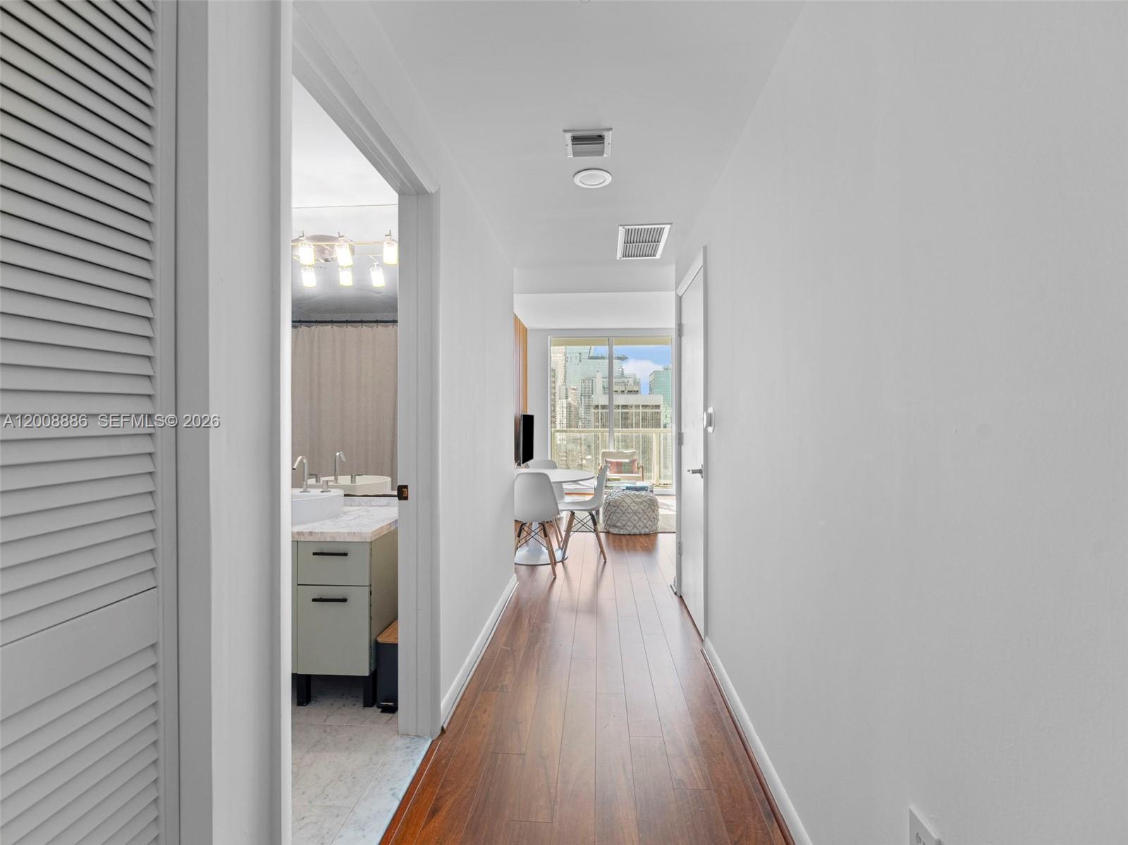 244 Biscayne Blvd #3105, Miami FL 33132