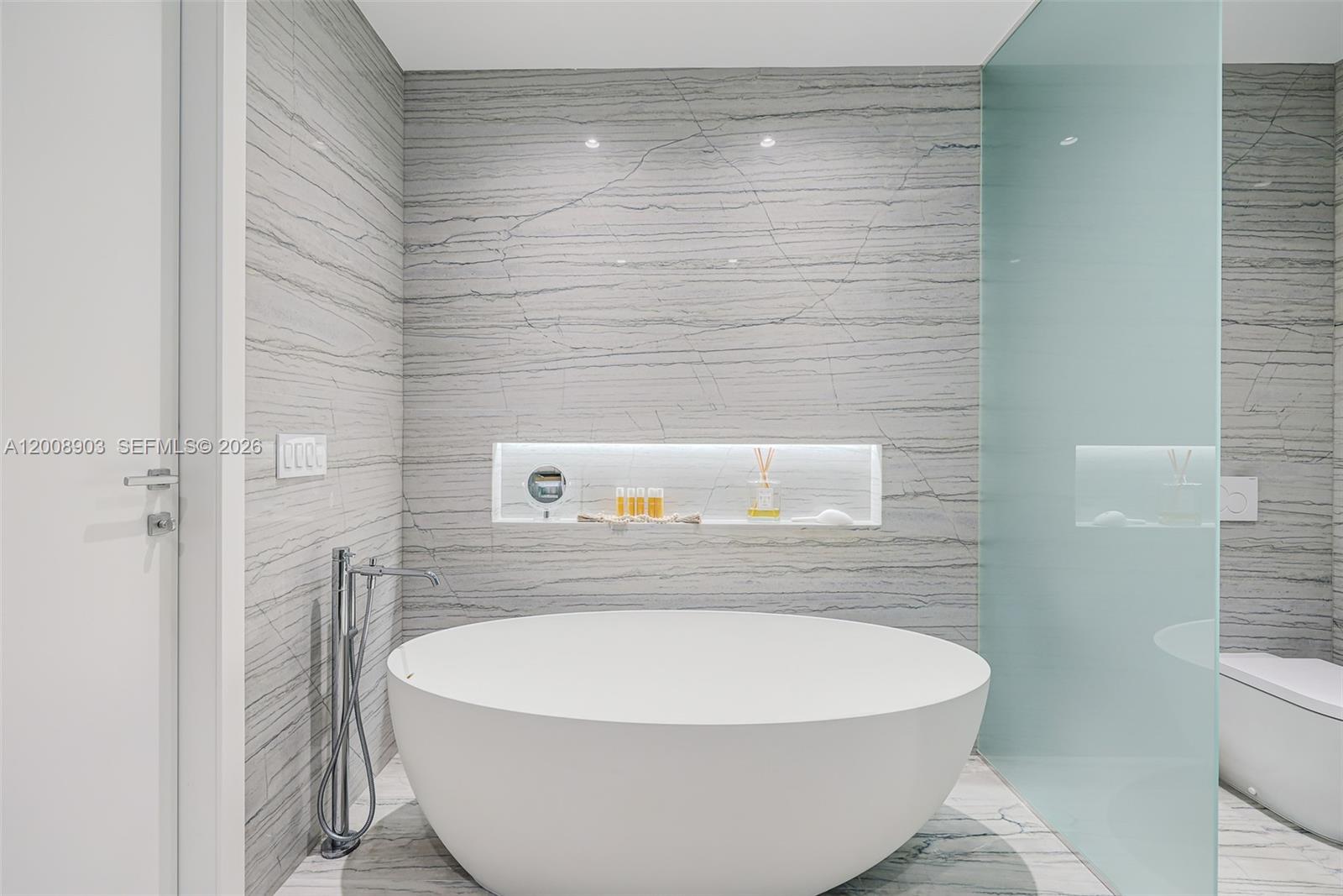 8701 Collins #904, Miami Beach FL 33154