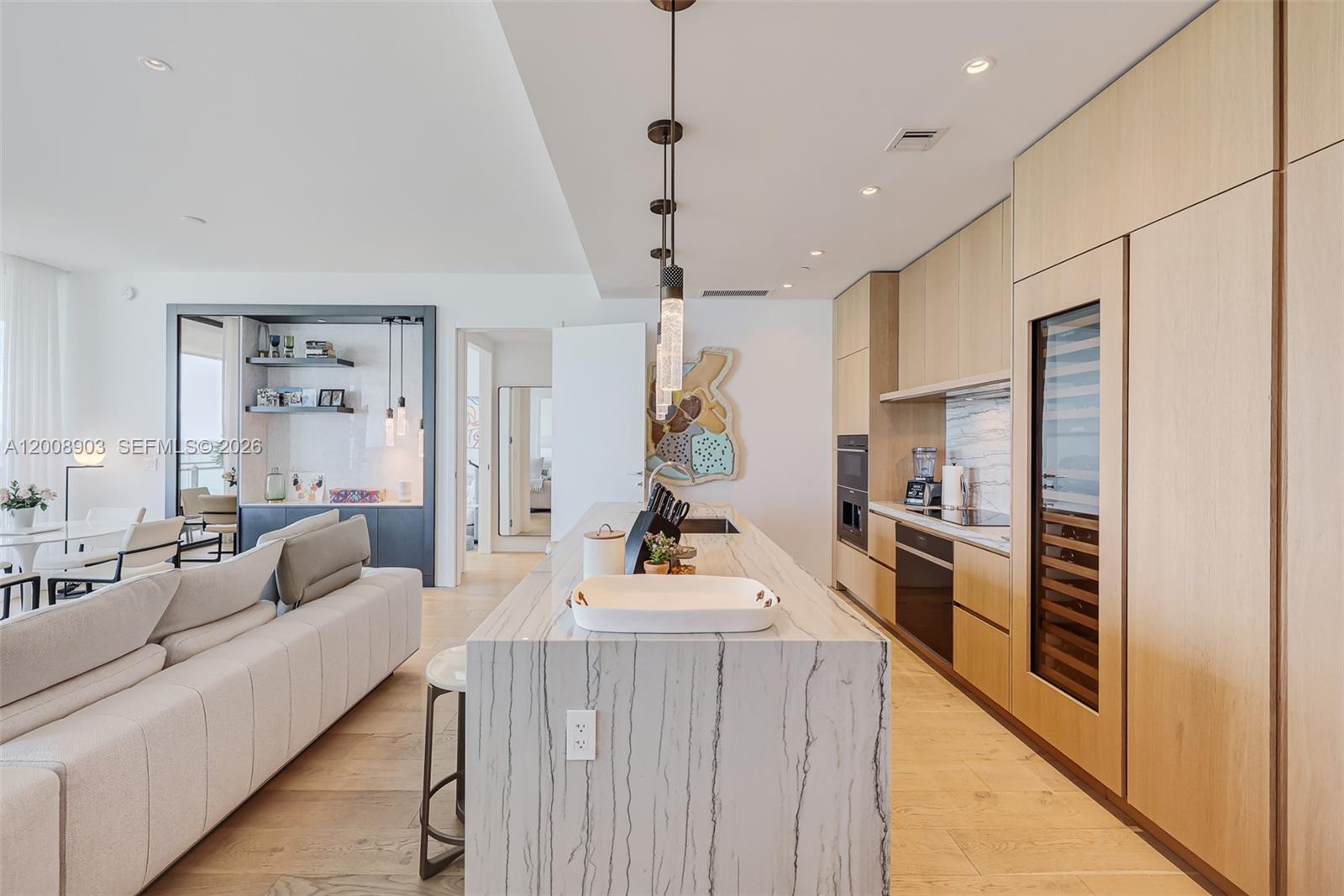 8701 Collins Ave #904, Miami Beach FL 33154