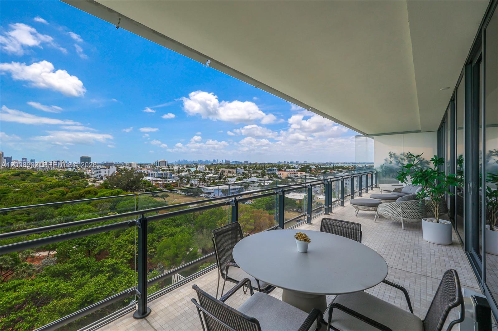 8701 Collins Ave #904, Miami Beach FL 33154