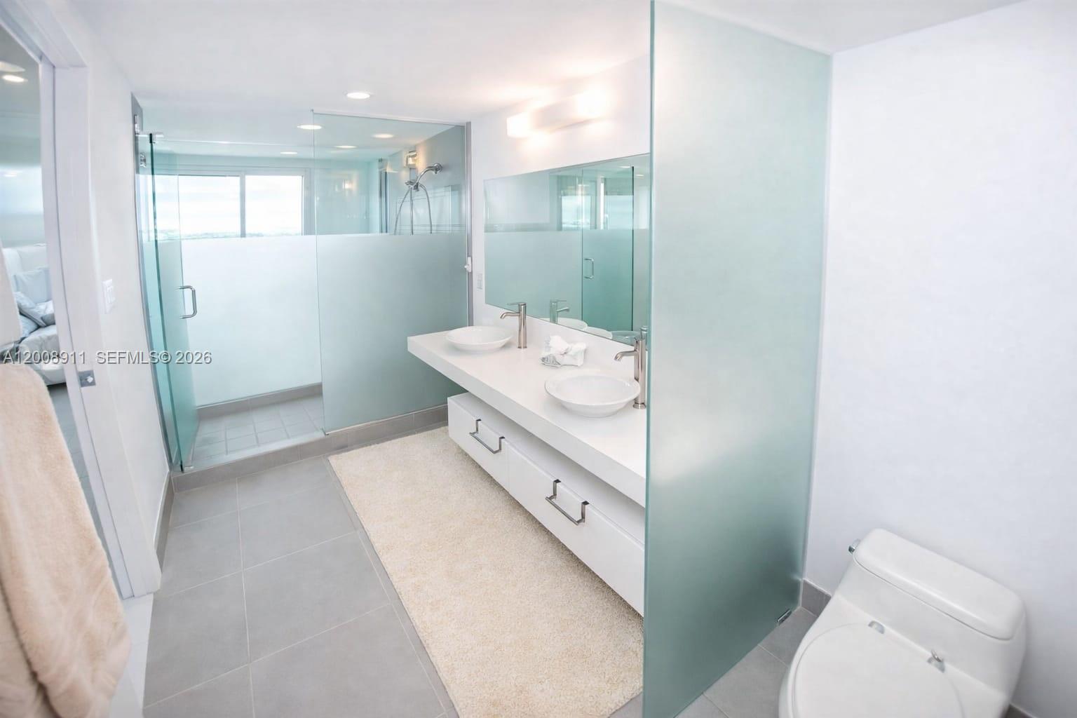 92 SW 3rd St #2510, Miami FL 33130