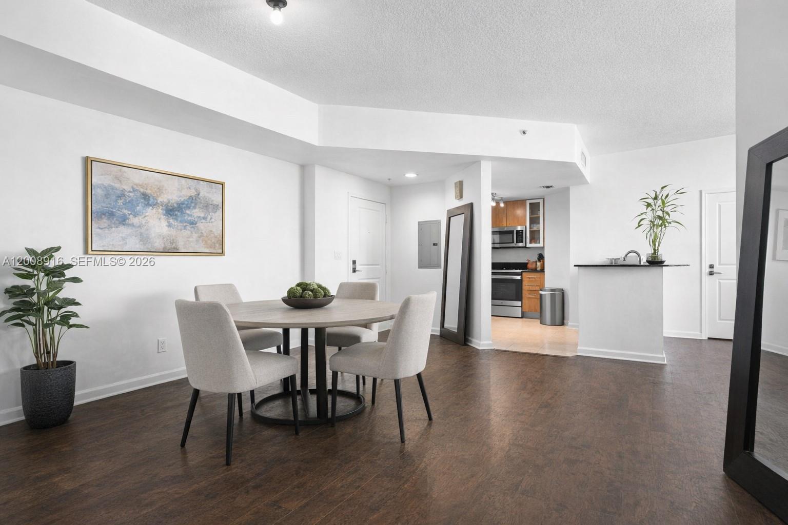 7910 Harbor Island Dr #402, North Bay Village FL 33141
