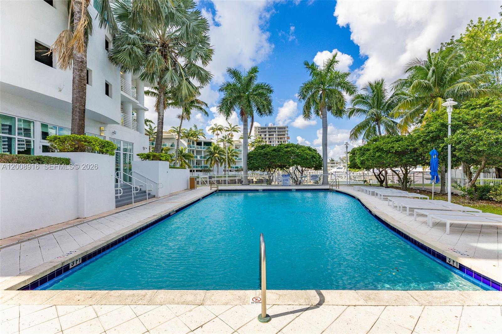 7910 Harbor Island Dr #402, North Bay Village FL 33141