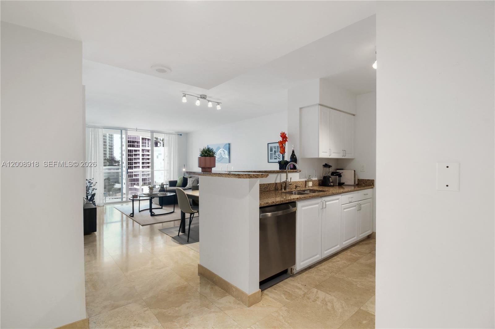 1155 S Brickell Bay Dr #805, Miami FL 33131