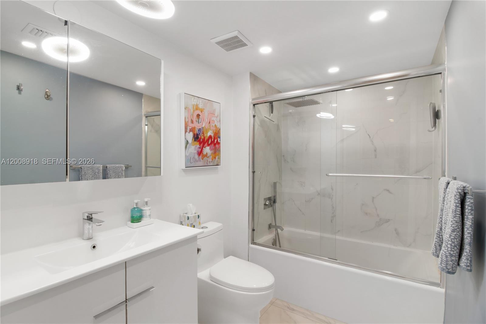 1155 S Brickell Bay Dr #805, Miami FL 33131