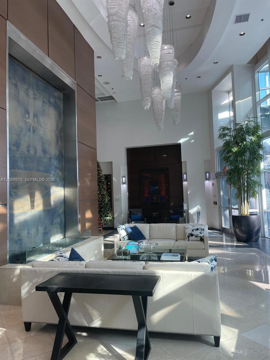 1155 S Brickell Bay Dr #805, Miami FL 33131