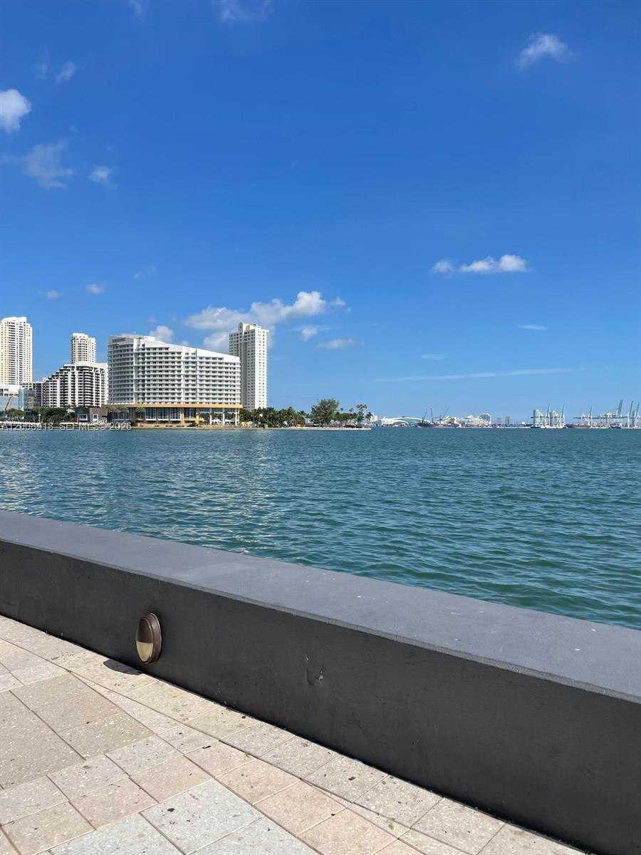 1155 S Brickell Bay Dr #805, Miami FL 33131