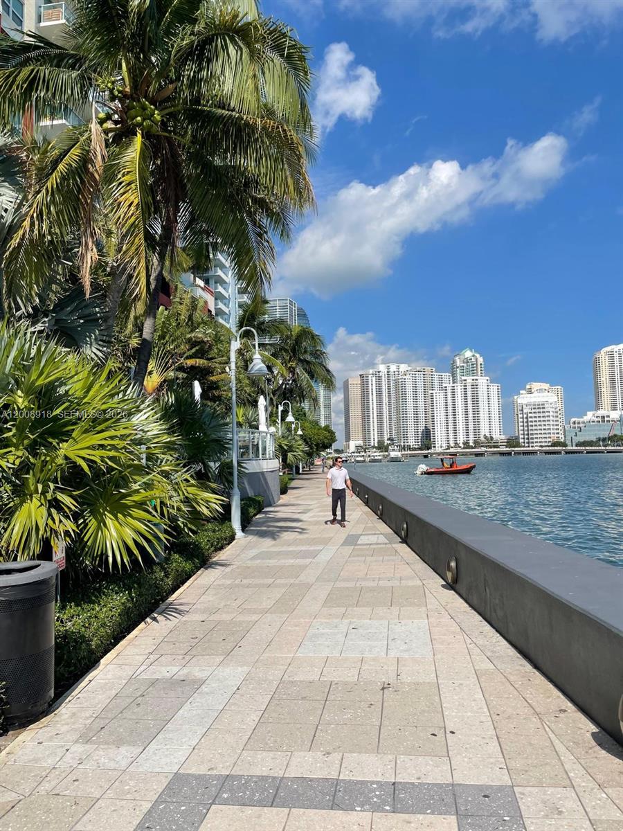 1155 S Brickell Bay Dr #805, Miami FL 33131