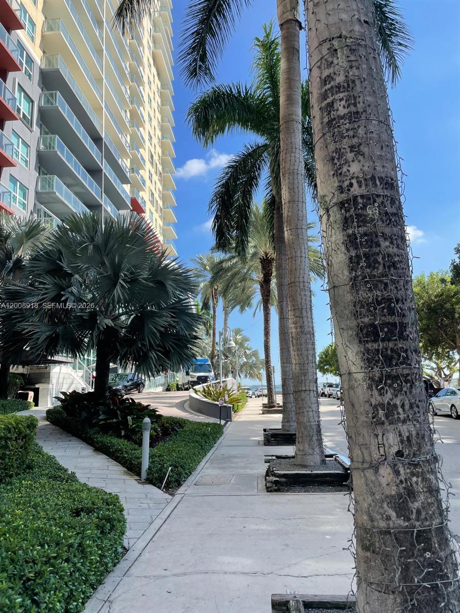 1155 S Brickell Bay Dr #805, Miami FL 33131