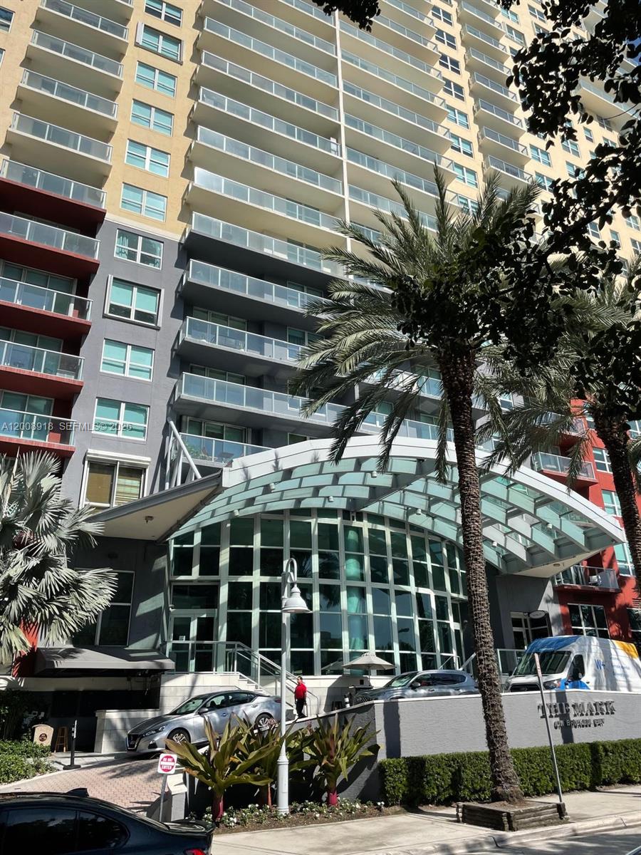 1155 S Brickell Bay Dr #805, Miami FL 33131