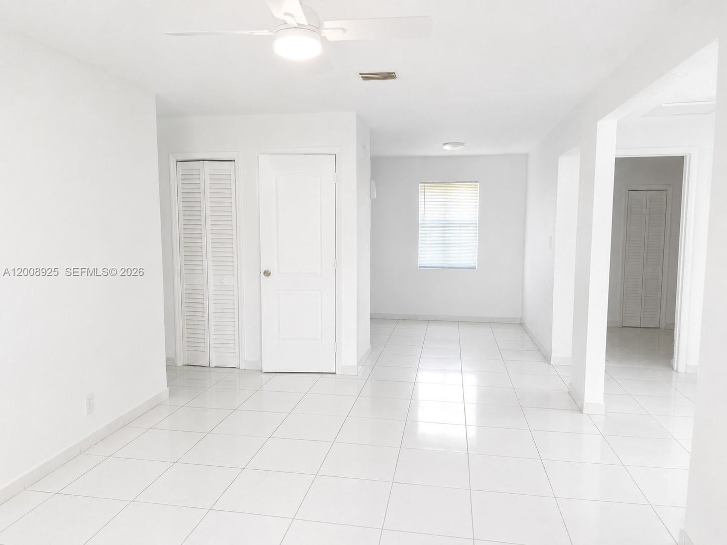 8210 SW 7th St, North Lauderdale FL 33068