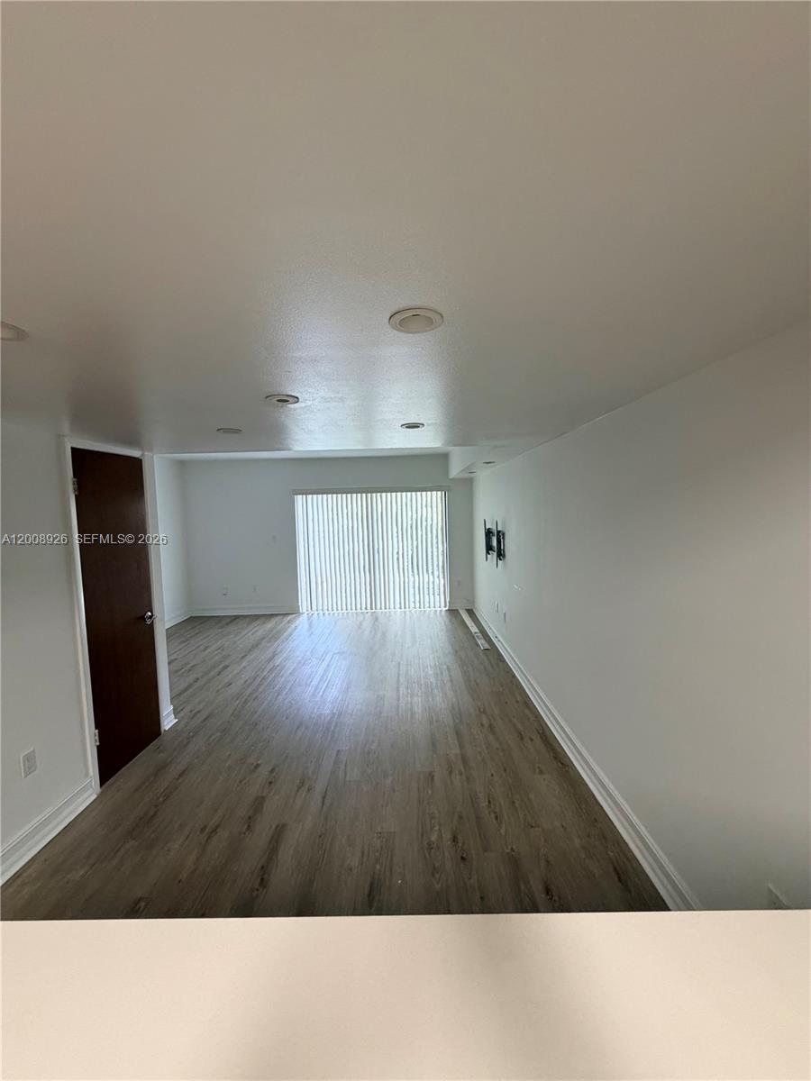 3225 Bird Ave #IV3, Miami FL 33133