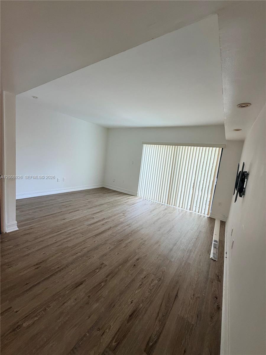 3225 Bird Ave #IV3, Miami FL 33133