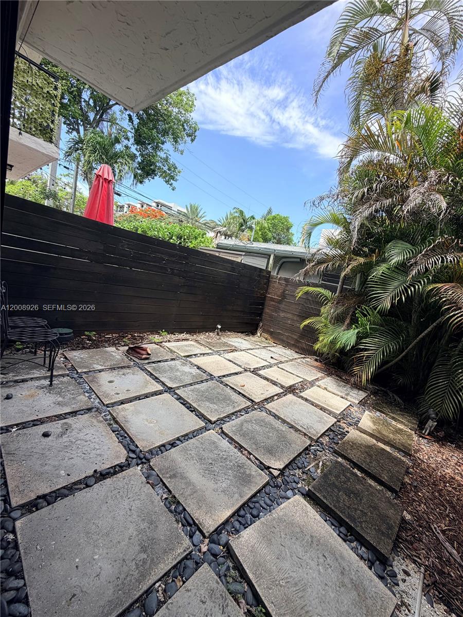 3225 Bird Ave #IV3, Miami FL 33133