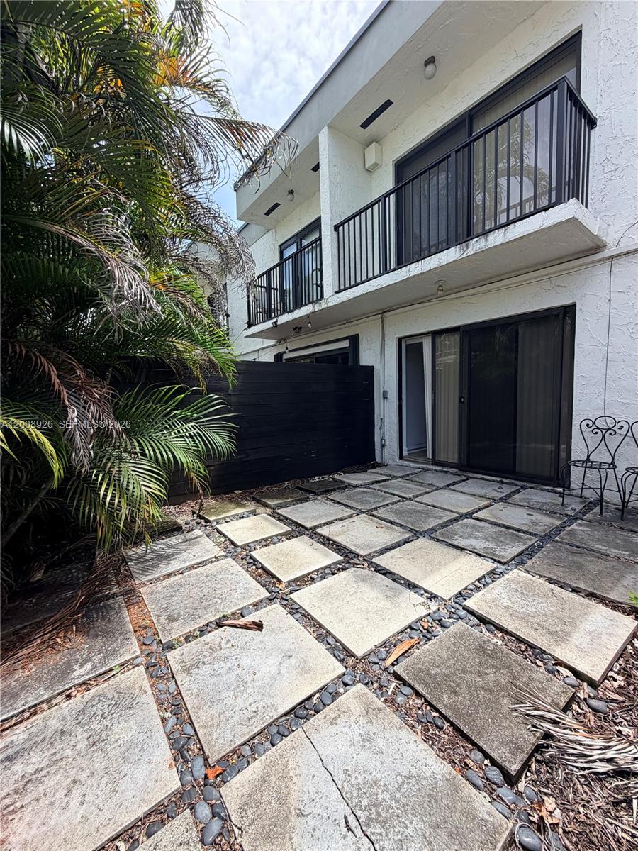 3225 Bird Ave #IV3, Miami FL 33133